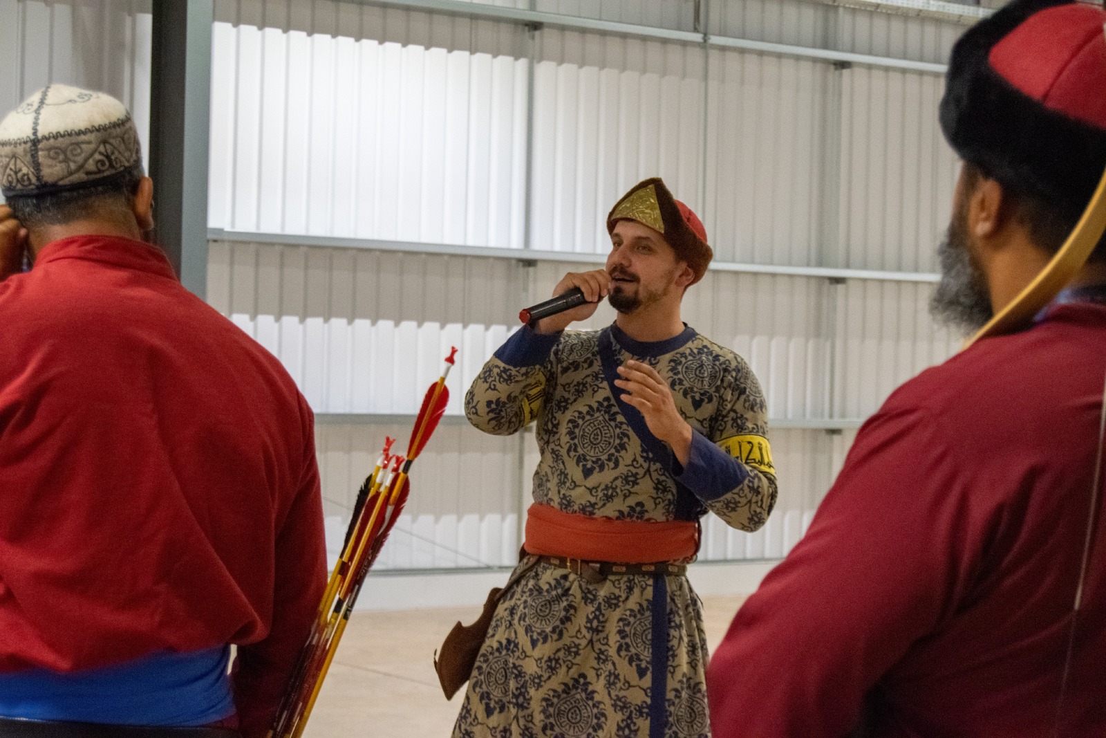 Alperen Alkan talking about the history of thumb draw archery